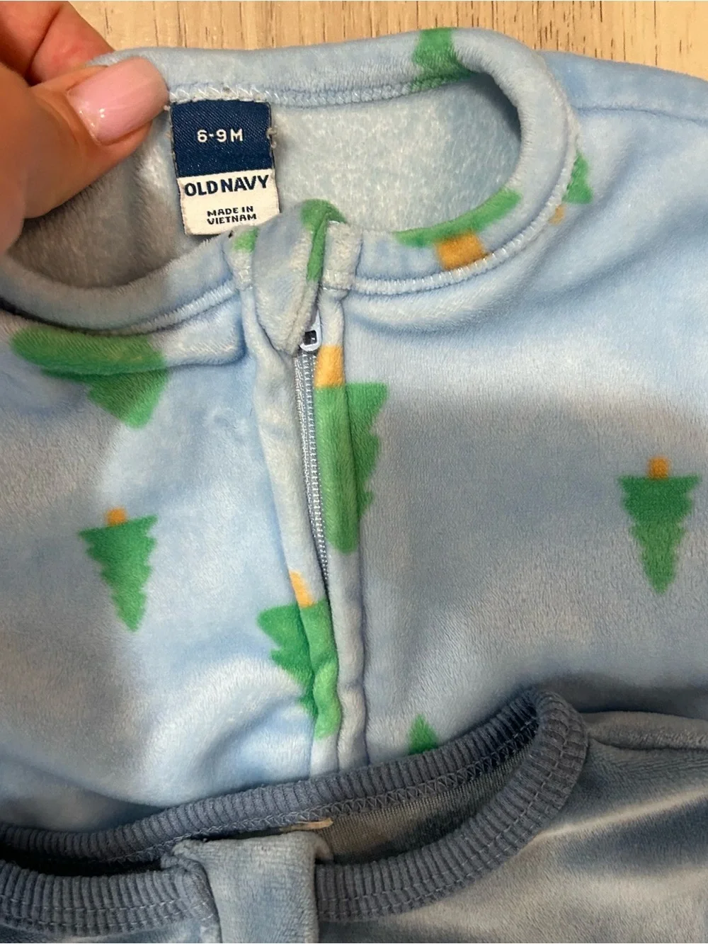 Old Navy Baby Blue Fleece Footed Sleeper Pajamas Tree Print Zip Front 6-9M - Picture 3 of 3